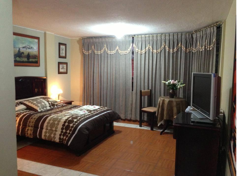 Hostal Jora Continental كوتاكاتشي الغرفة الصورة