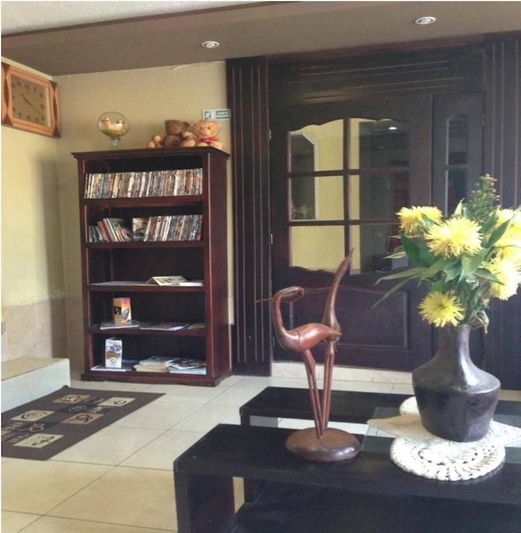 Hostal Jora Continental كوتاكاتشي المظهر الخارجي الصورة