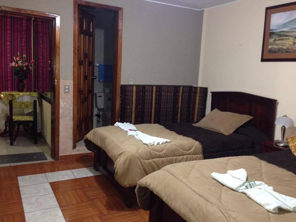 Hostal Jora Continental كوتاكاتشي الغرفة الصورة